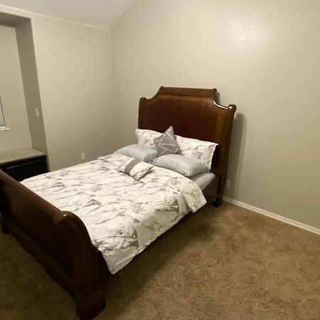 Beautiful Peaceful Desirable Home In Madera Rancho エクステリア 写真