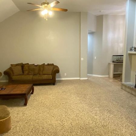 Beautiful Peaceful Desirable Home In Madera Rancho エクステリア 写真