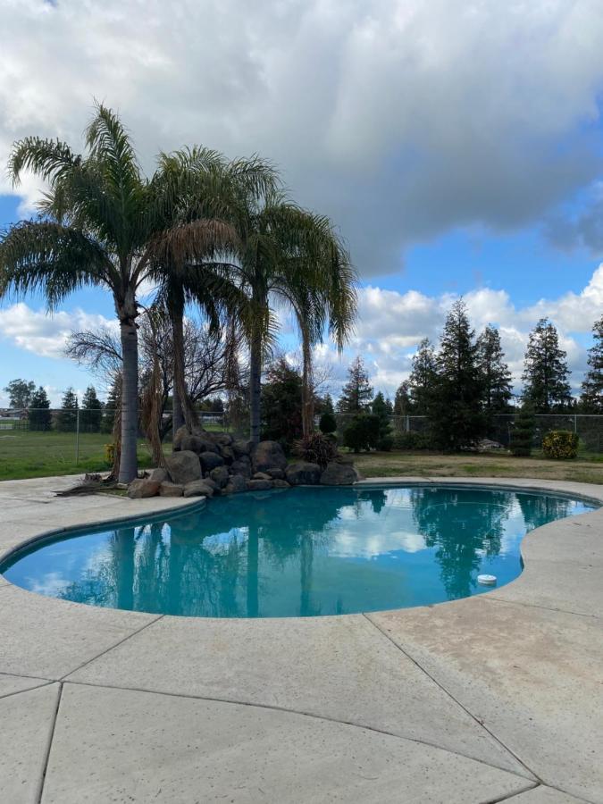 Beautiful Peaceful Desirable Home In Madera Rancho エクステリア 写真