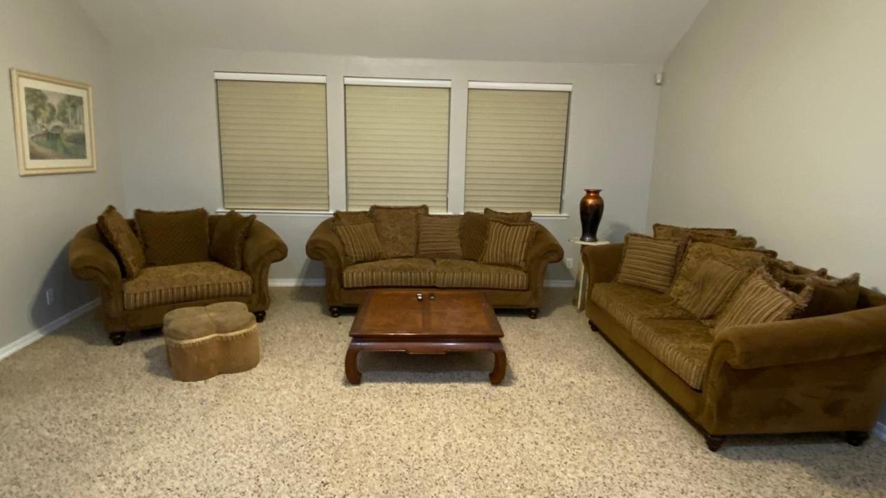 Beautiful Peaceful Desirable Home In Madera Rancho エクステリア 写真
