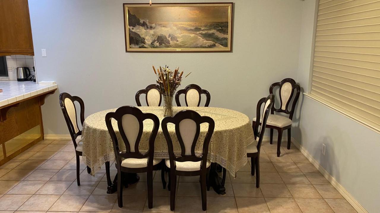 Beautiful Peaceful Desirable Home In Madera Rancho エクステリア 写真
